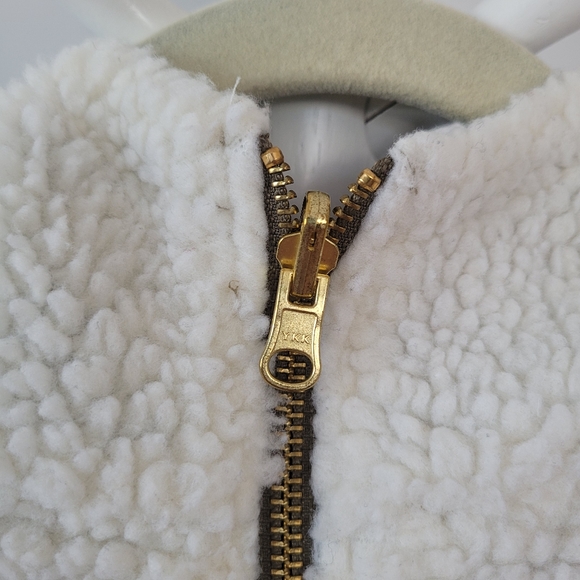 REVERSIBLE 2 Way Cozy Cream & Olive Teddy Bomber Jacket - Picture 10 of 15